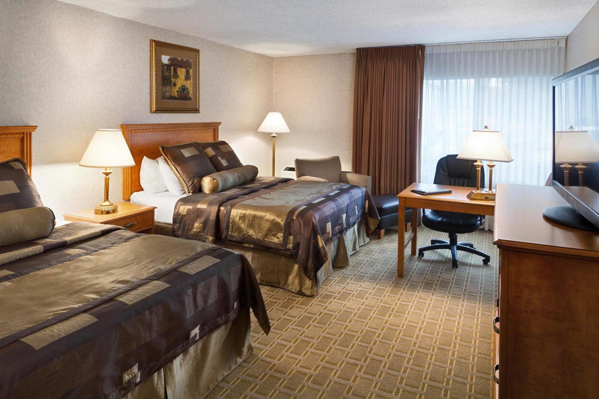 Bismarck Hotel And Conference Center Chambre photo